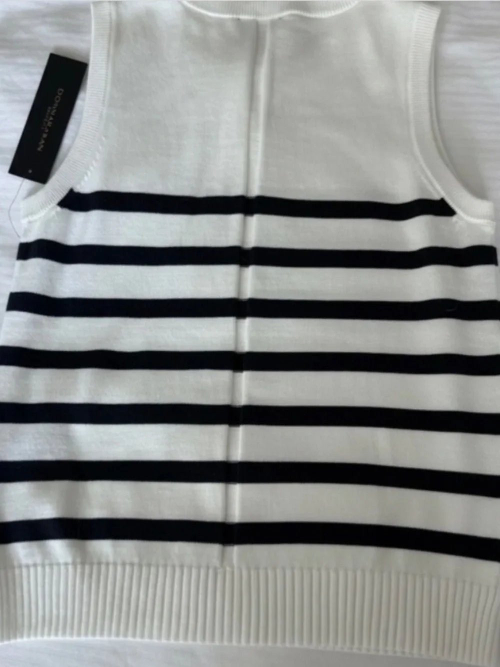 NWT Donna Karan sleepless sweater Med